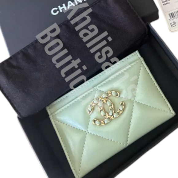 BNIB NWT! Chanel CC Shiny Goatskin Quilted C24 19 Card Holder Green Tiffany Blue - Picture 6 of 10